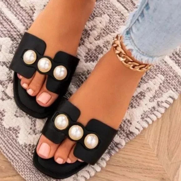 ✨LAST ONES✨Emma Black Pearl Detail Sliders Sandals - Picture 1 of 6
